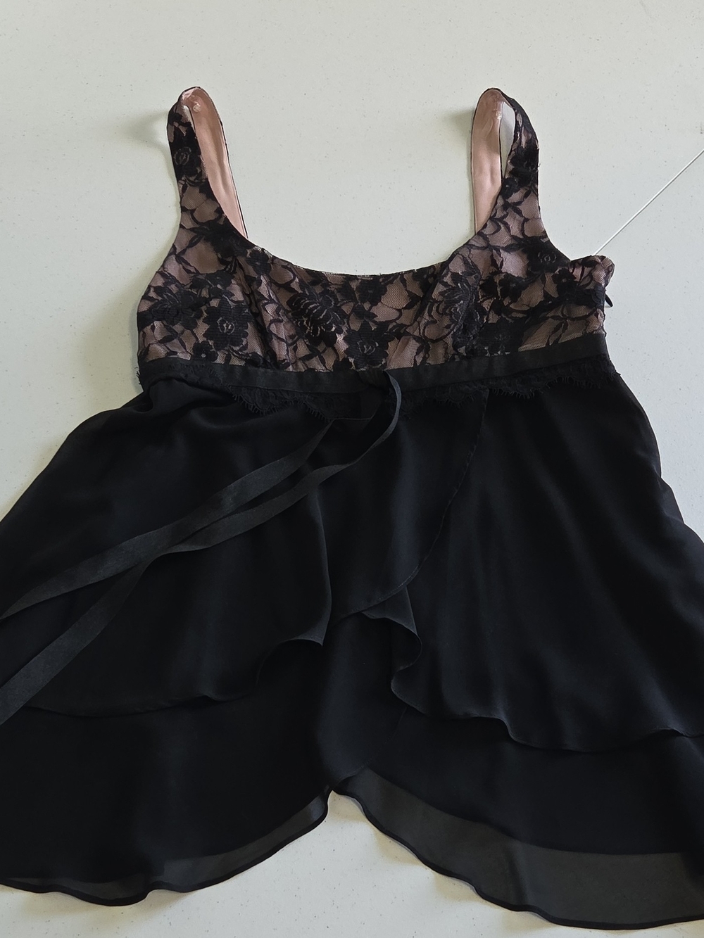 Bandolino Black Lace & Nude Lined Chiffon Layered Camisole Zip Dark Feminine 6